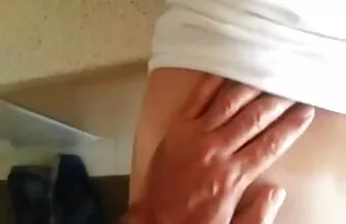 XXX مرد ورزشکار کانال سکسی جدید تلگرام سبزه را در خارج از منزل fucks می کند