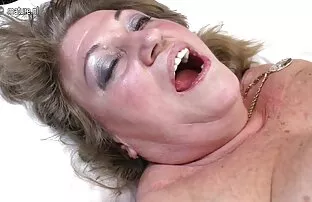 XXX چندین جوجه جلوی دوربین درگیر رابطه جنسی فیلم کوتاه سکسی جدید لزبین هستند