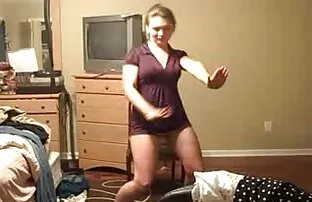 XXX مرد در ساحل سه فیلم جدید سکس الکسیس زیبایی را لگد می زند